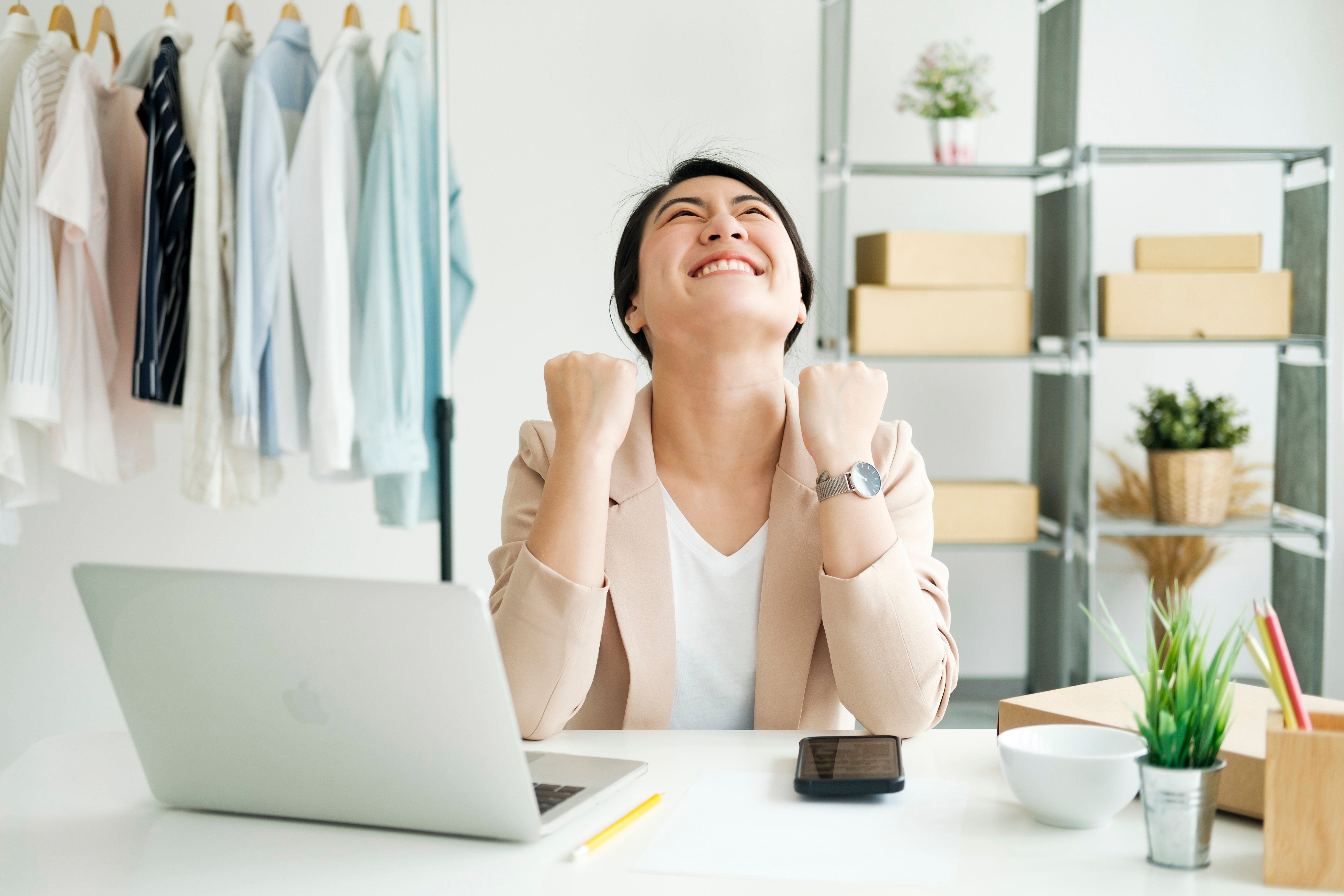business-owner-young-asian-women-happy-after-receive-new-order-from-customer
